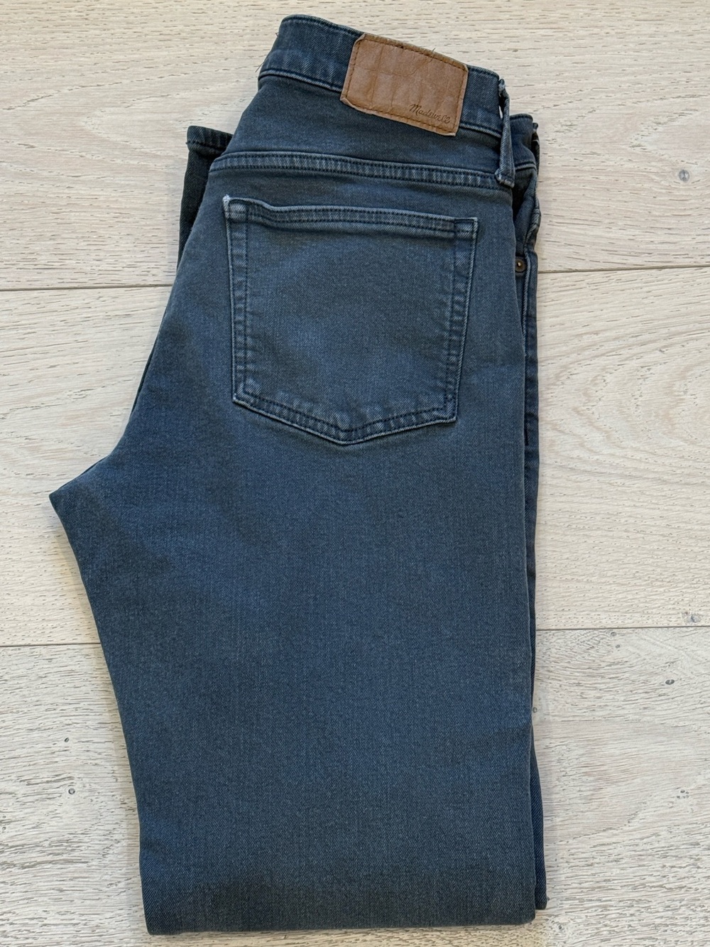 Madewell Men’s Athletic Slim Jeans in Grey Size 32x32